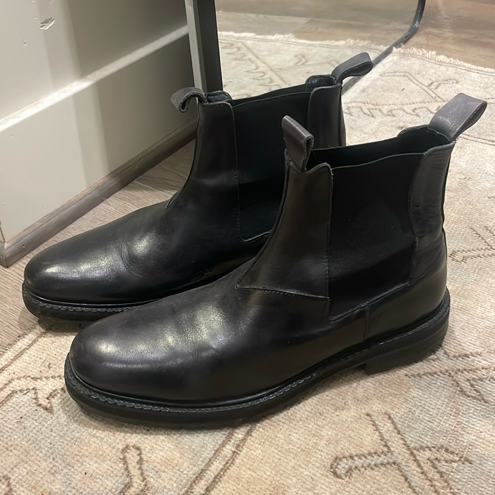 Allsaints Men’s leather Chelsea boots
